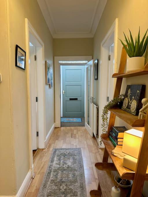 The Green Door Инвернес Екстериор снимка